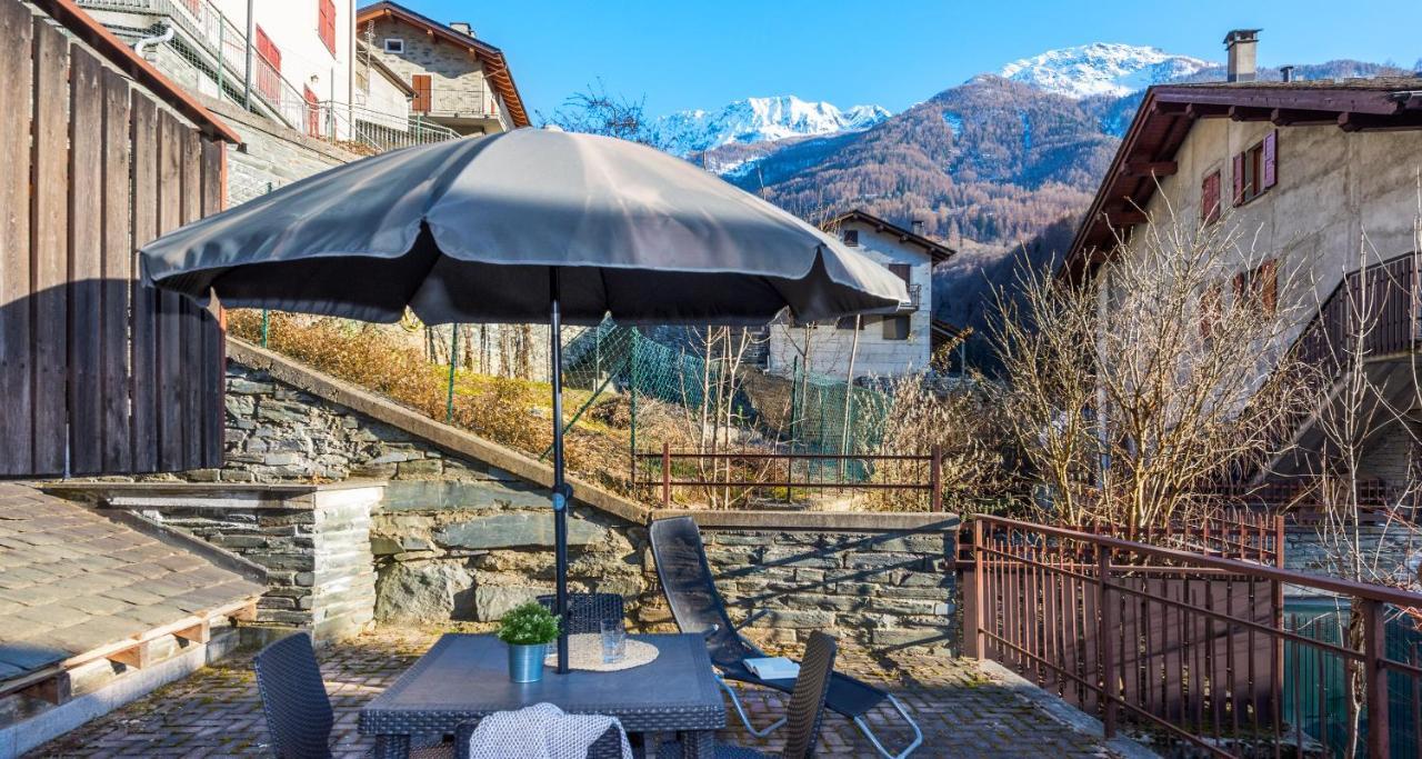 Lanterna Apartments Chiesa in Valmalenco Exteriér fotografie