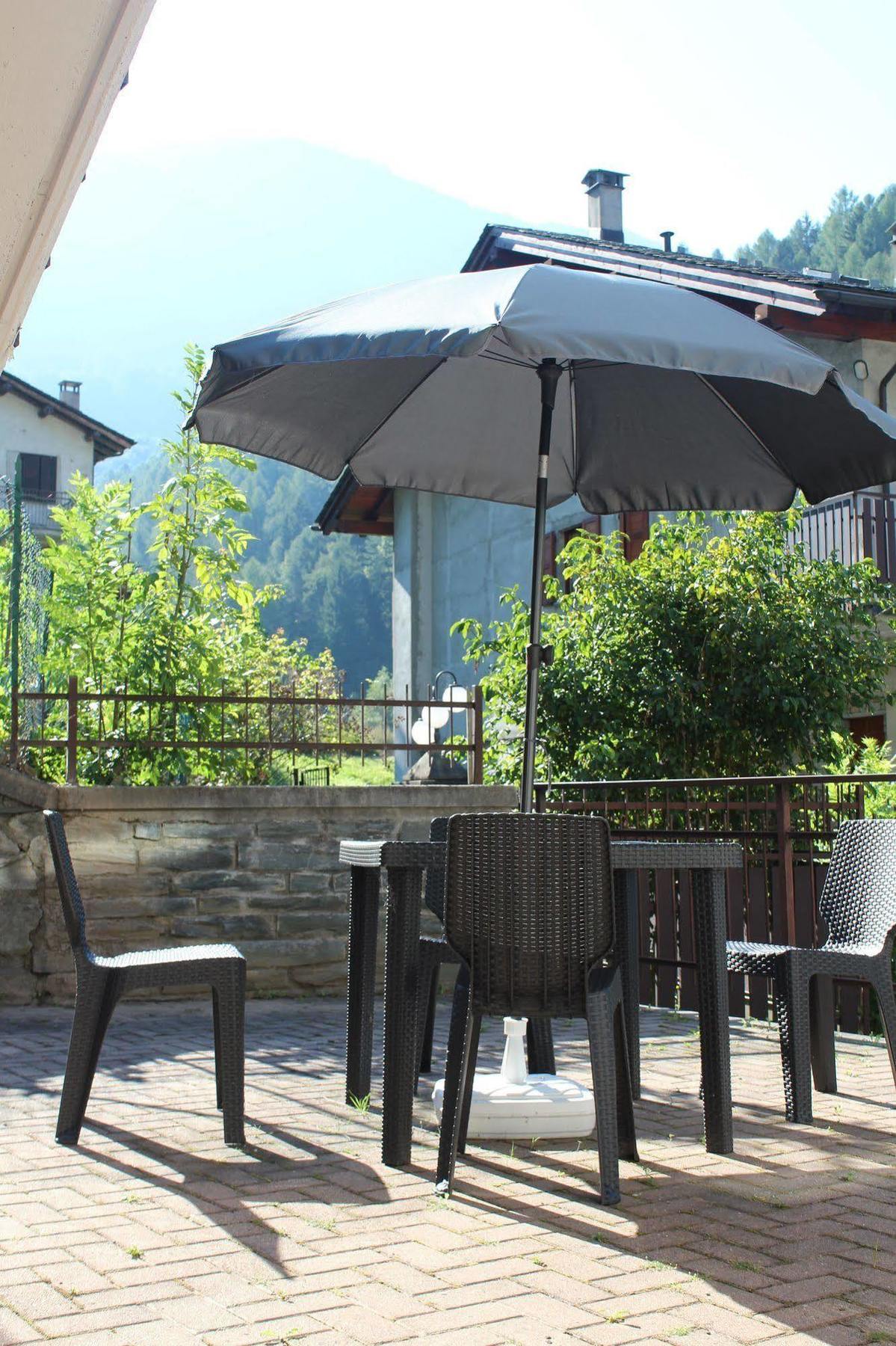 Lanterna Apartments Chiesa in Valmalenco Exteriér fotografie